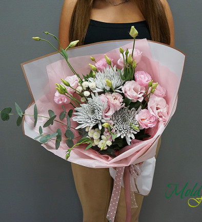 Bouquet of Pink Lisianthus and Chrysanthemum photo 394x433